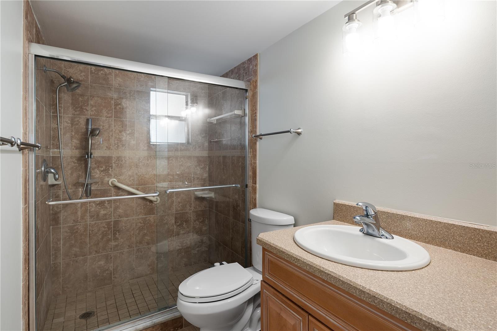 LAUREL HILLS 01 - Residential