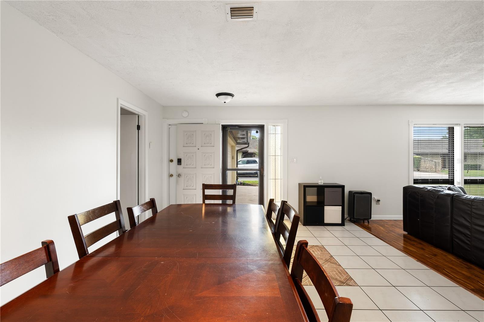 LAUREL HILLS 01 - Residential