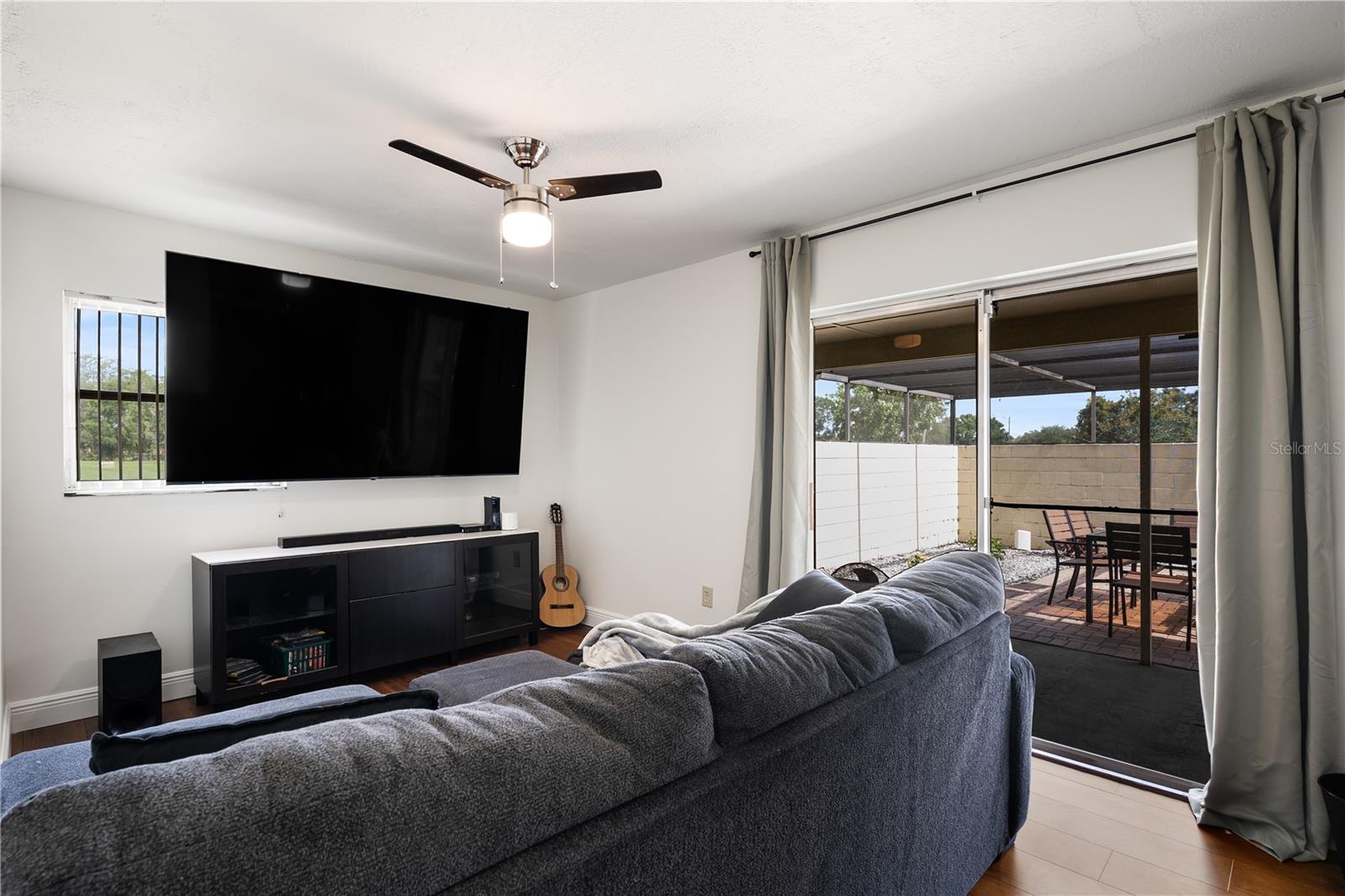 LAUREL HILLS 01 - Residential
