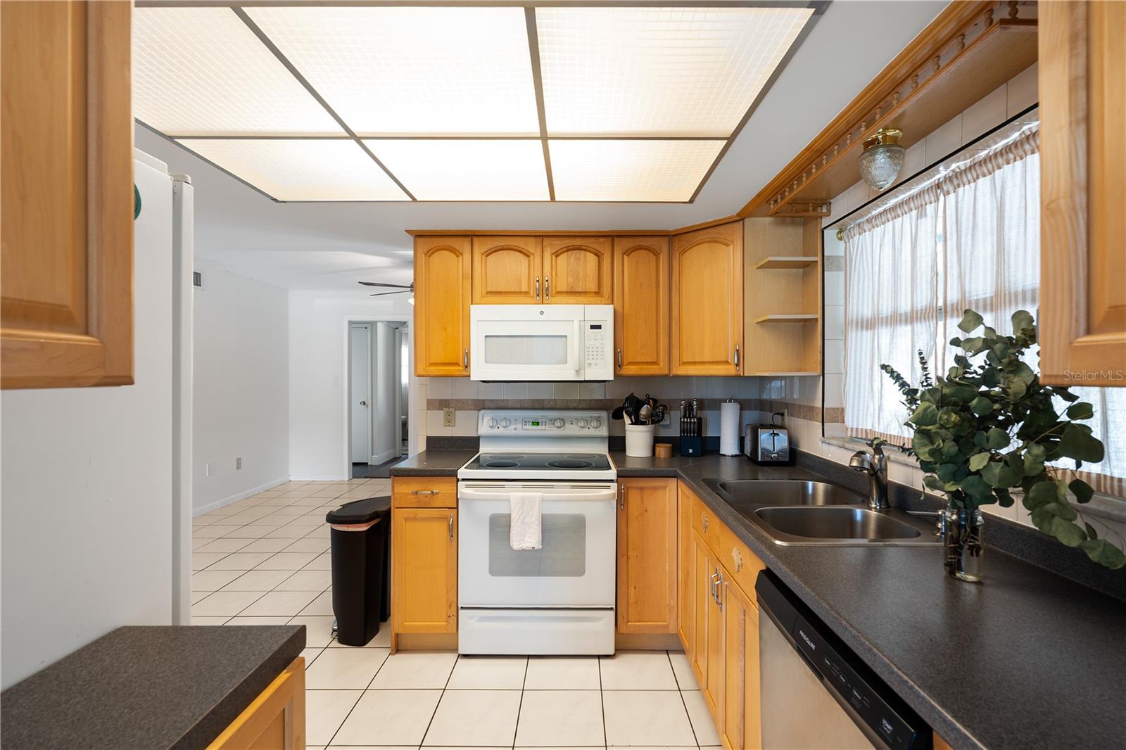 LAUREL HILLS 01 - Residential