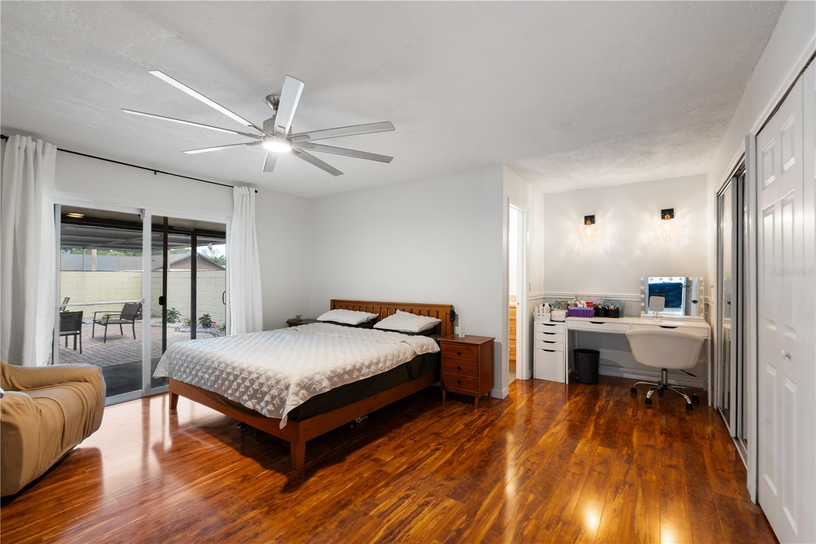 LAUREL HILLS 01 - Residential