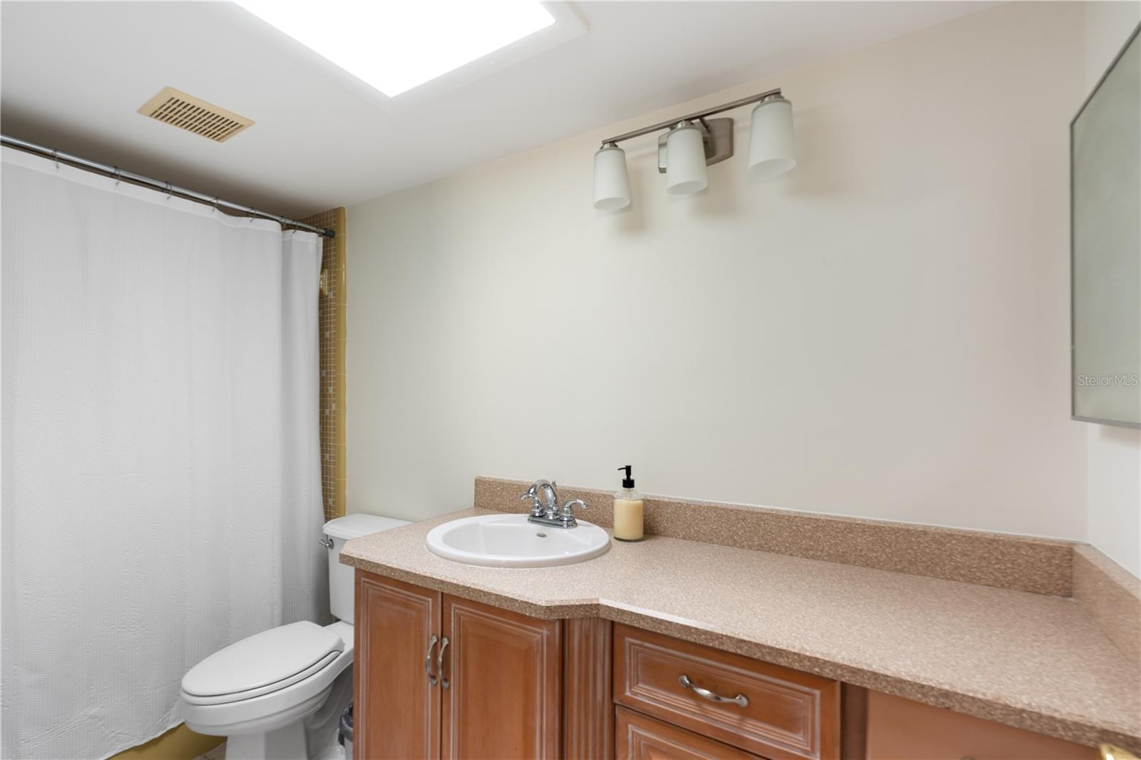 LAUREL HILLS 01 - Residential