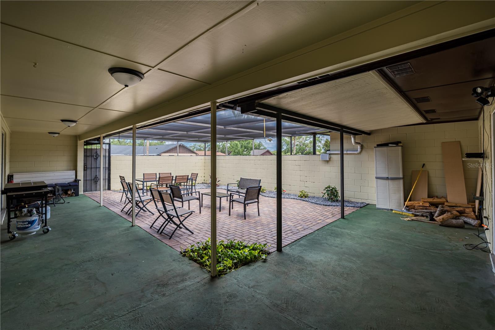 LAUREL HILLS 01 - Residential