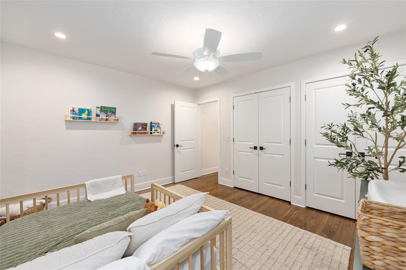 ALVAREZ GRANT - Residential
