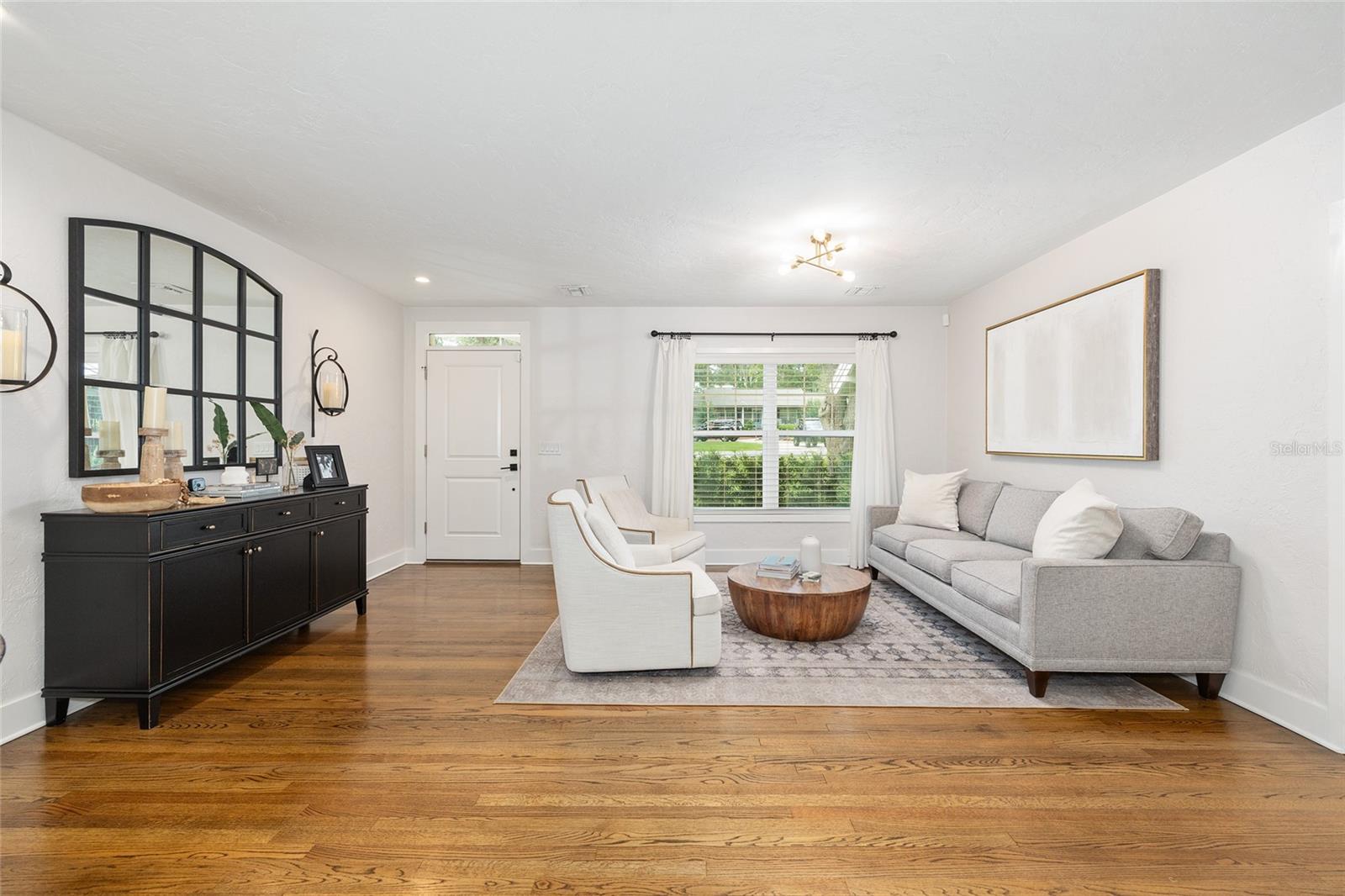 ALVAREZ GRANT - Residential