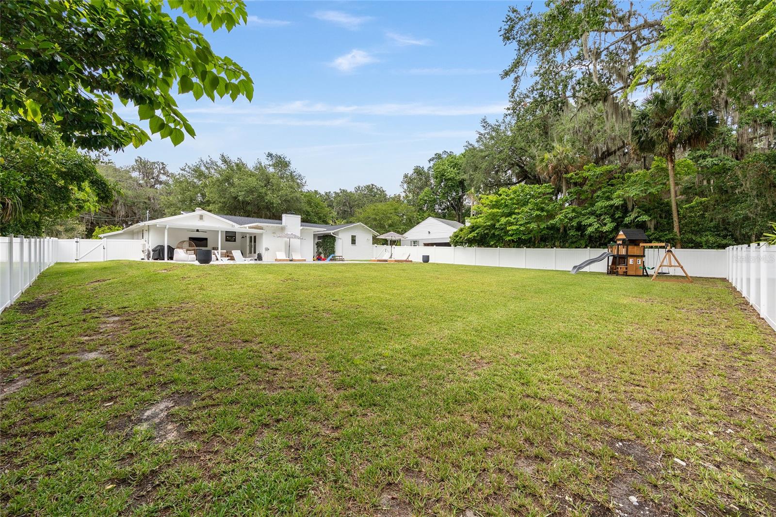ALVAREZ GRANT - Residential