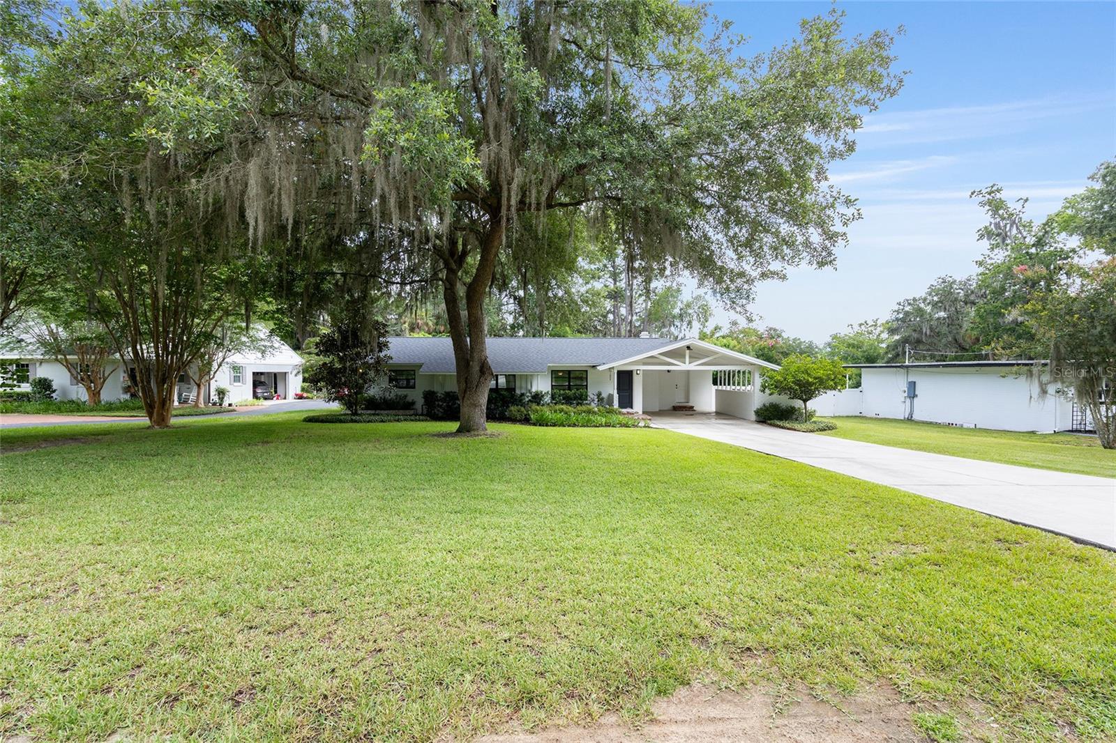 ALVAREZ GRANT - Residential