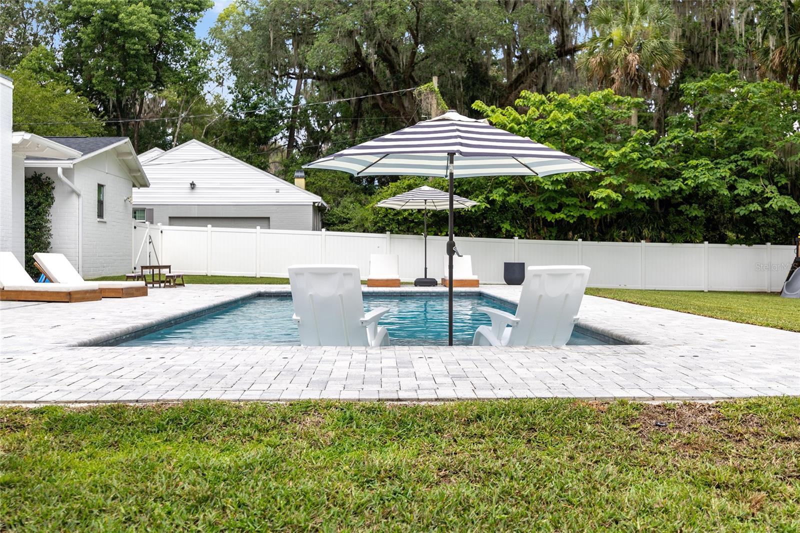 ALVAREZ GRANT - Residential