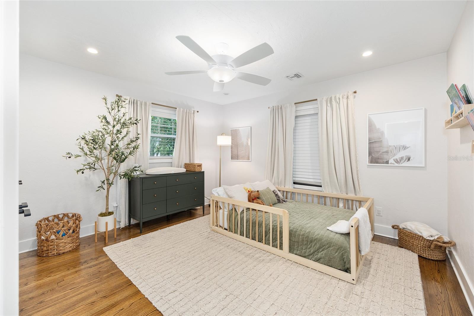 ALVAREZ GRANT - Residential