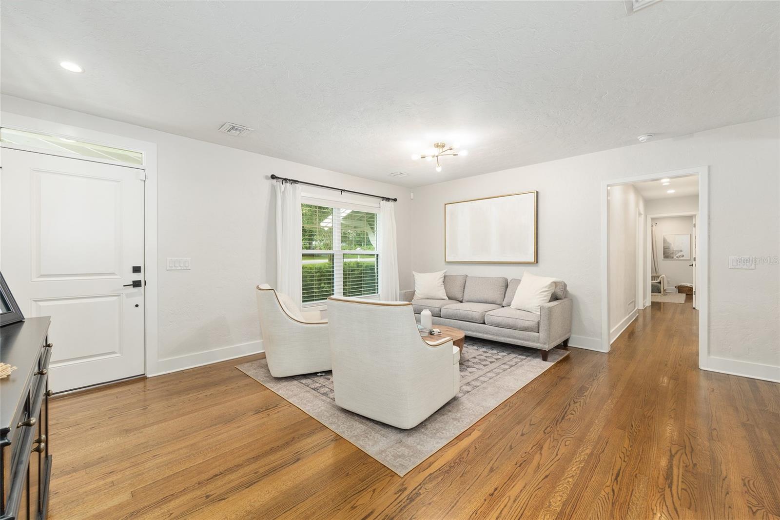 ALVAREZ GRANT - Residential