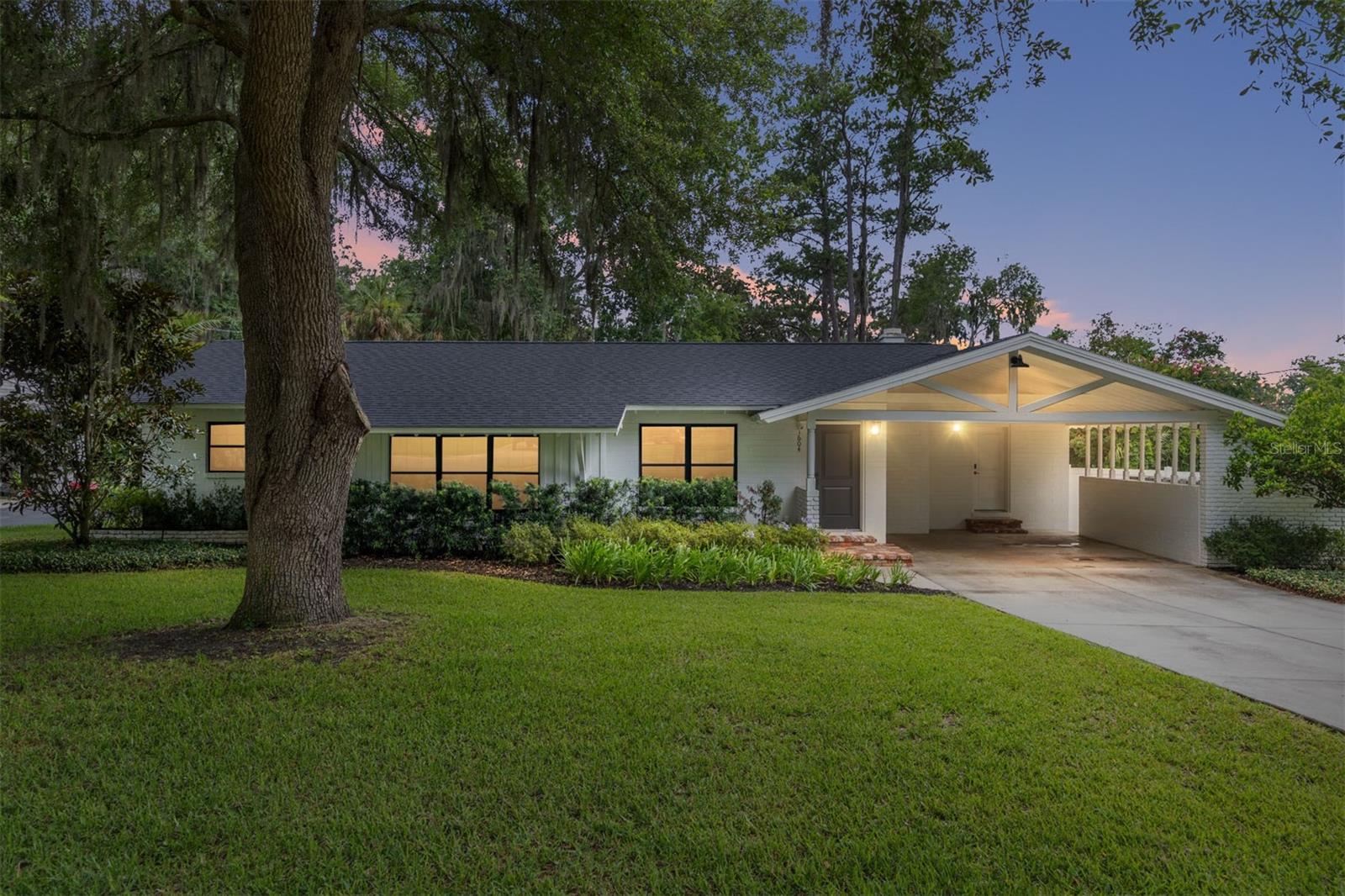 ALVAREZ GRANT - Residential