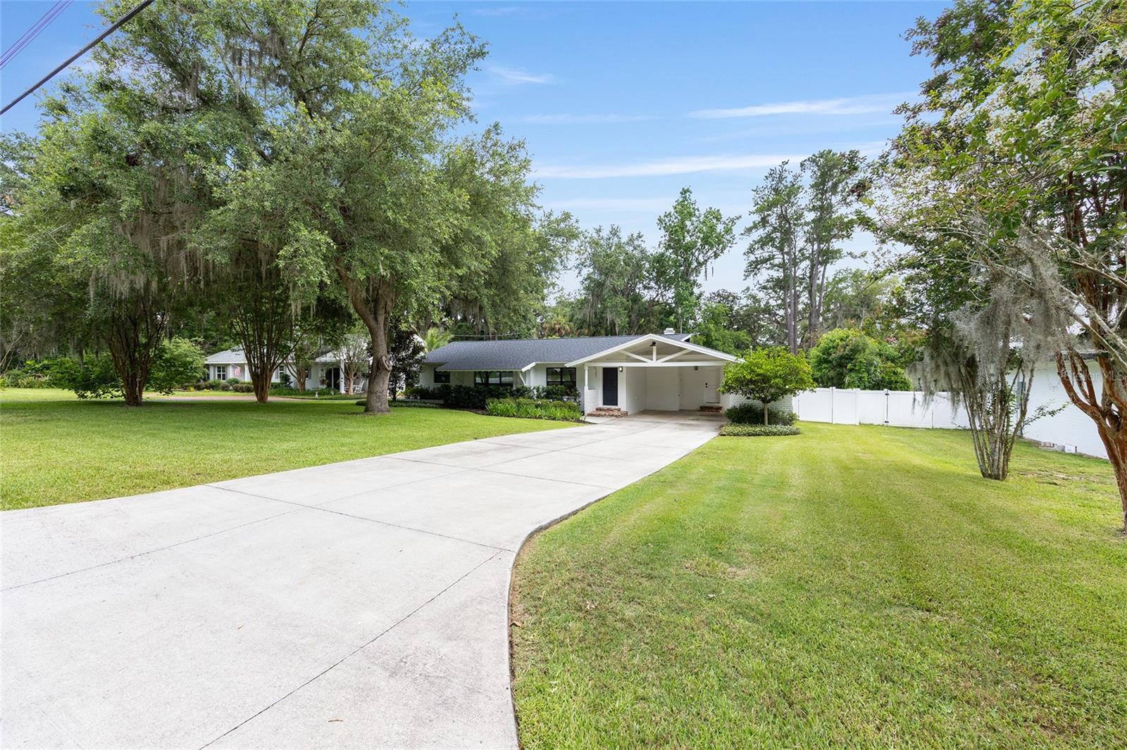 ALVAREZ GRANT - Residential