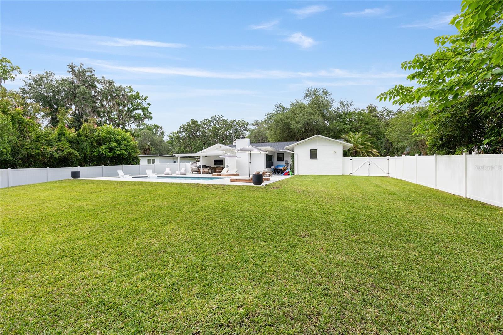 ALVAREZ GRANT - Residential