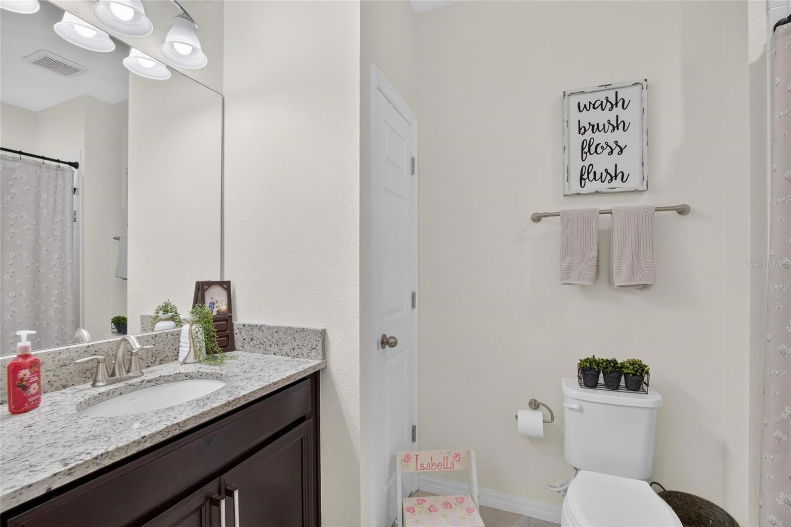 MAPLE GLEN/7 OAKS - Residential