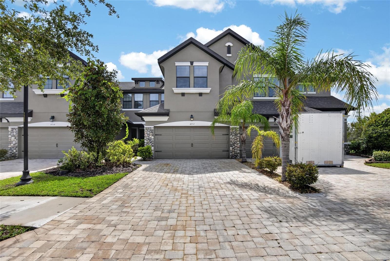 MAPLE GLEN/7 OAKS - Residential