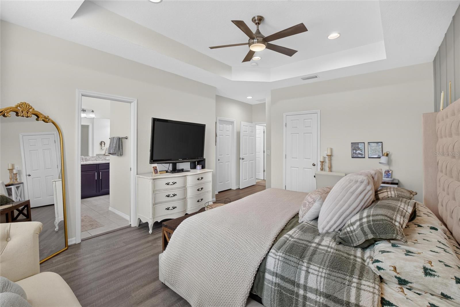MAPLE GLEN/7 OAKS - Residential