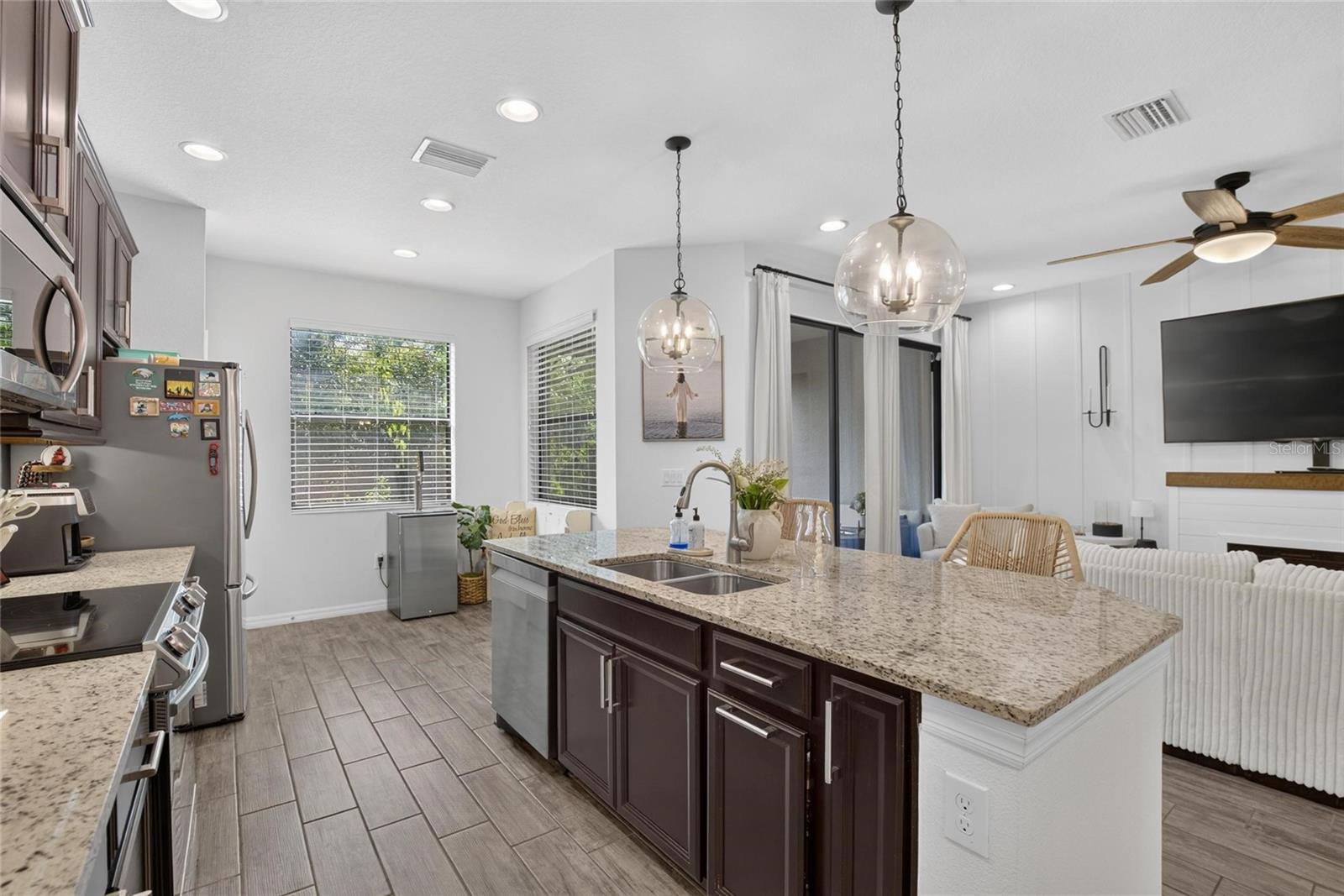 MAPLE GLEN/7 OAKS - Residential