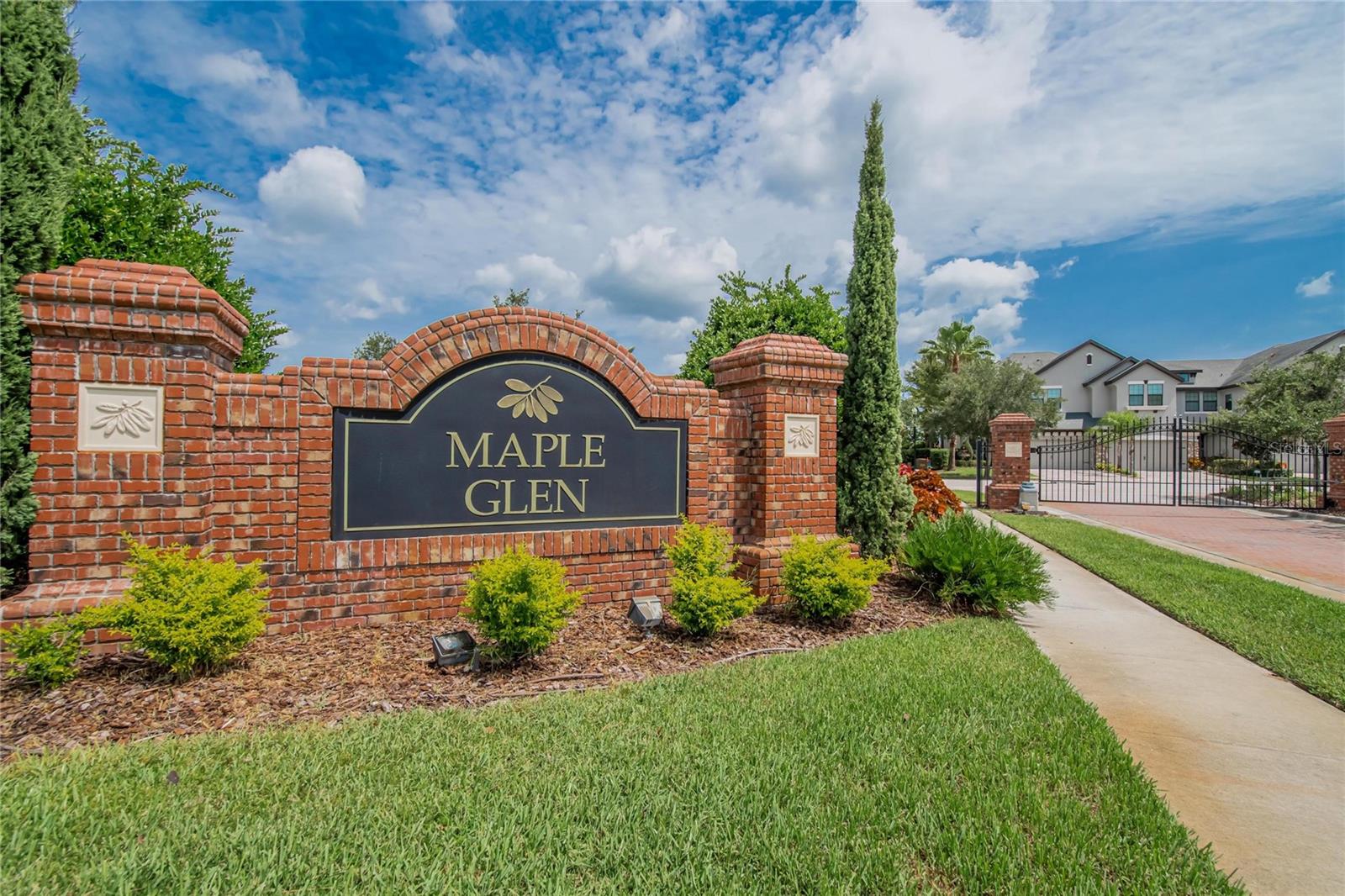 MAPLE GLEN/7 OAKS - Residential