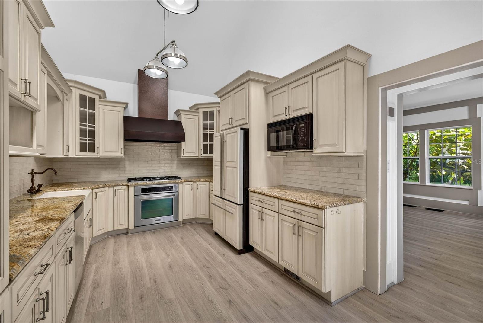 SNELL & HAMLETTS NORTH SHORE ADD - Residential Lease