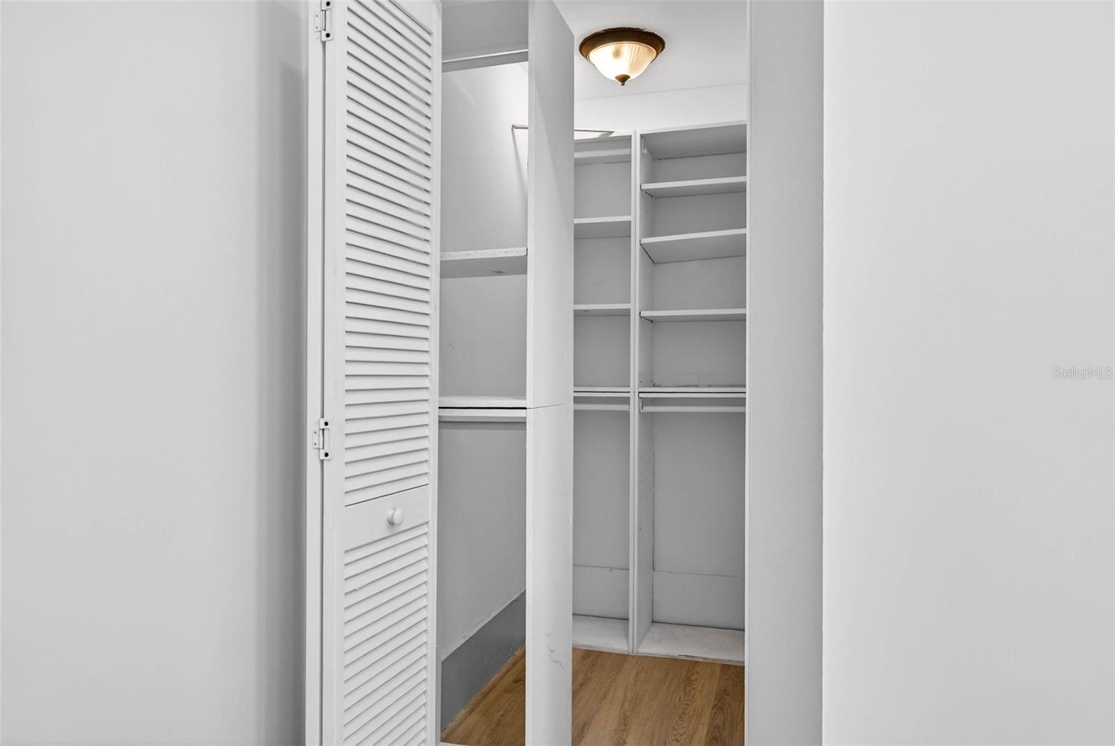 SNELL & HAMLETTS NORTH SHORE ADD - Residential Lease