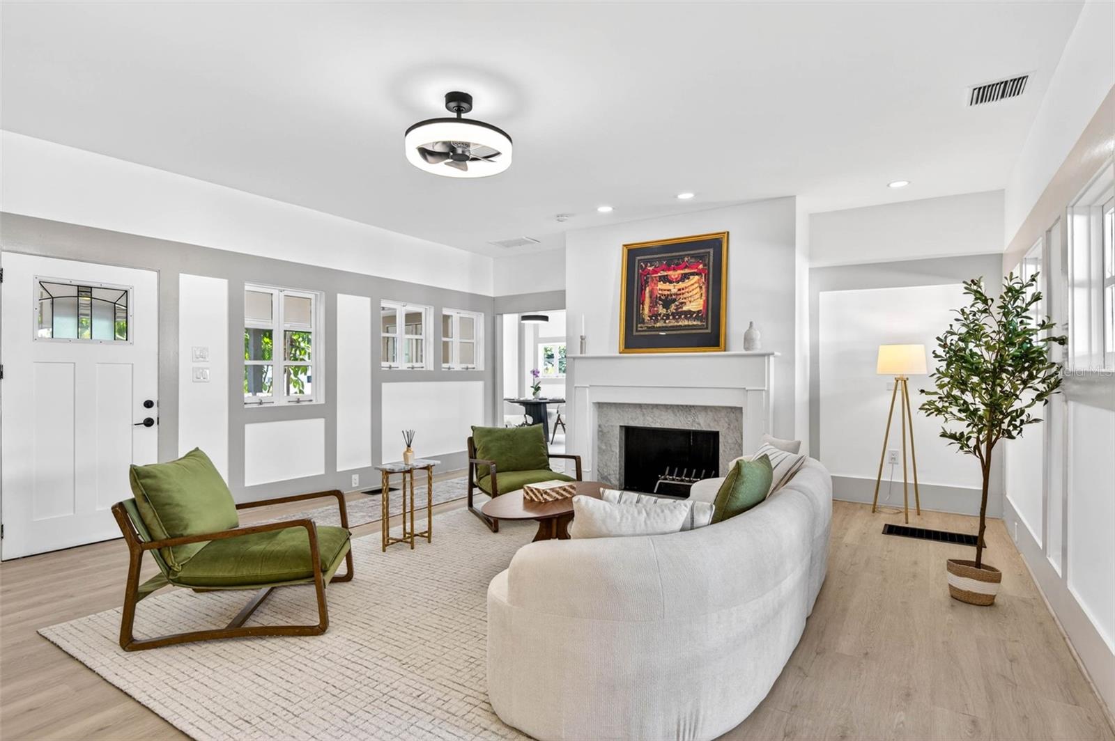 SNELL & HAMLETTS NORTH SHORE ADD - Residential Lease