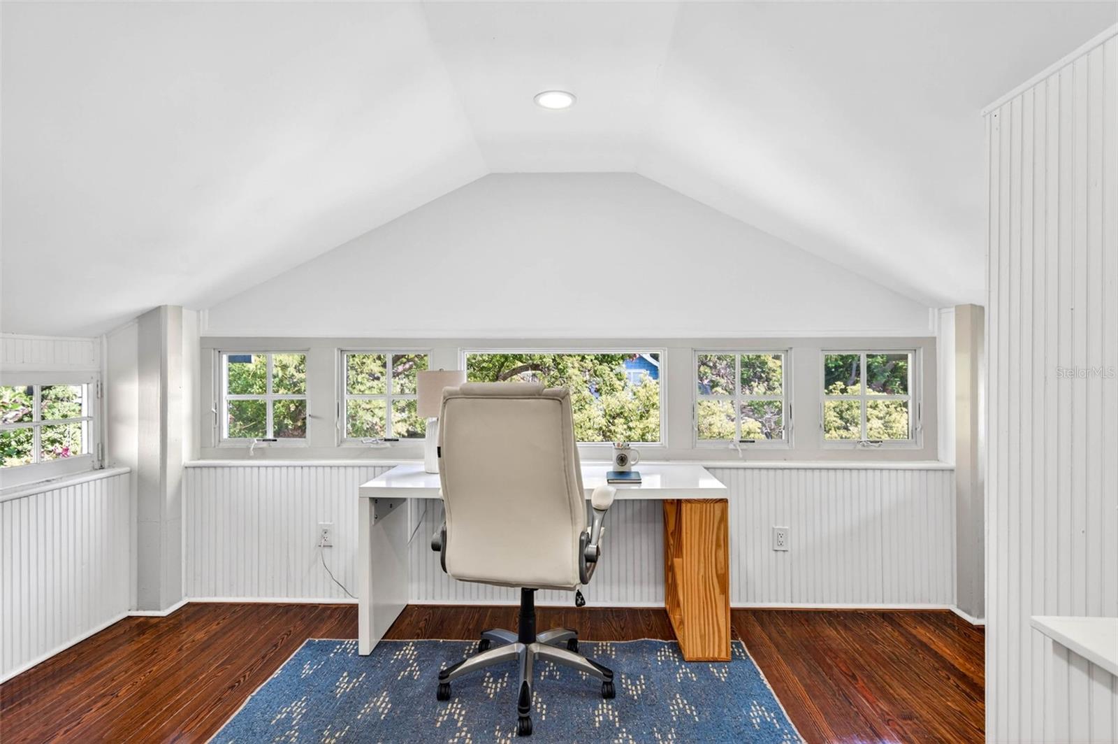 SNELL & HAMLETTS NORTH SHORE ADD - Residential Lease
