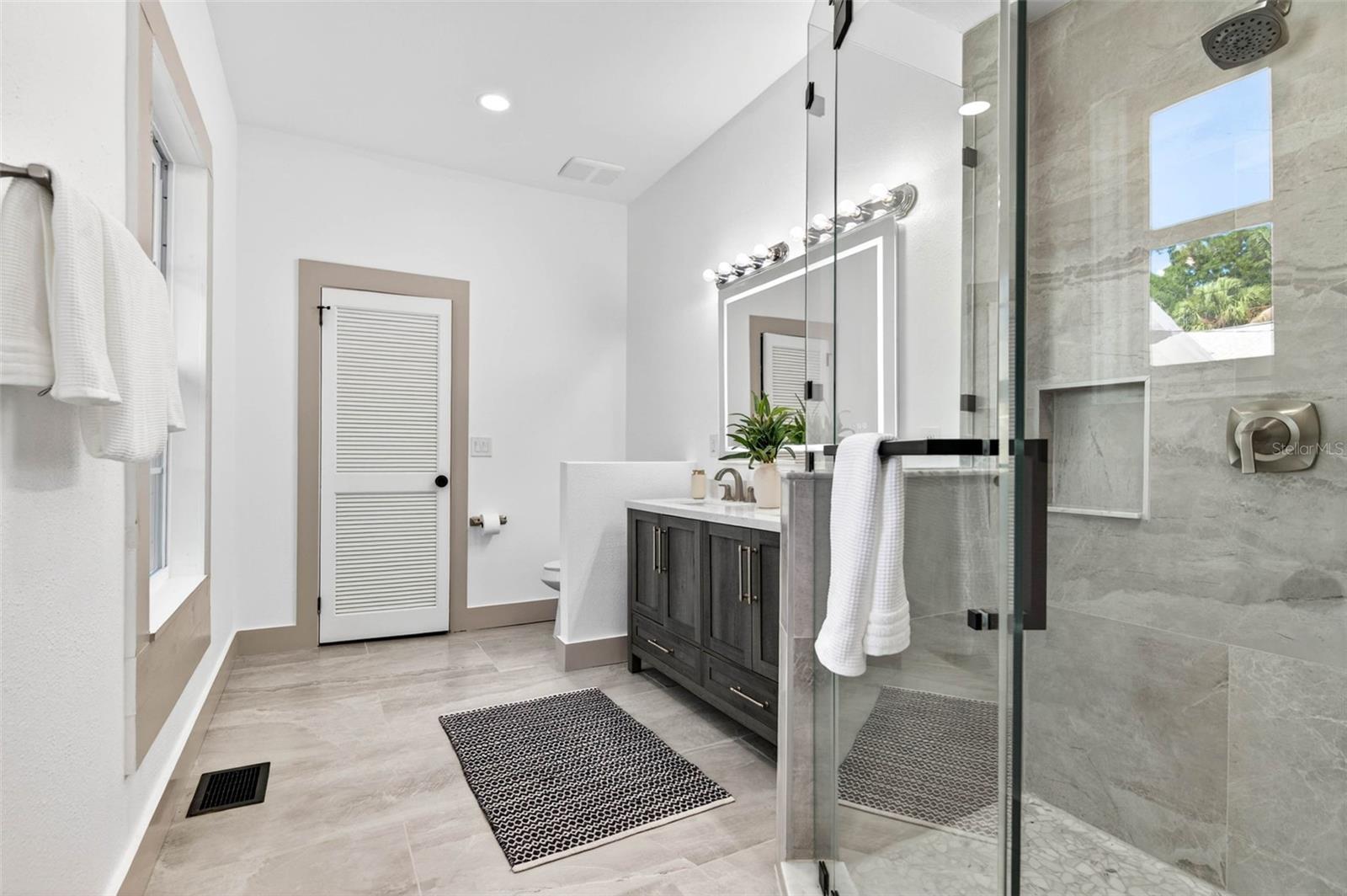 SNELL & HAMLETTS NORTH SHORE ADD - Residential Lease