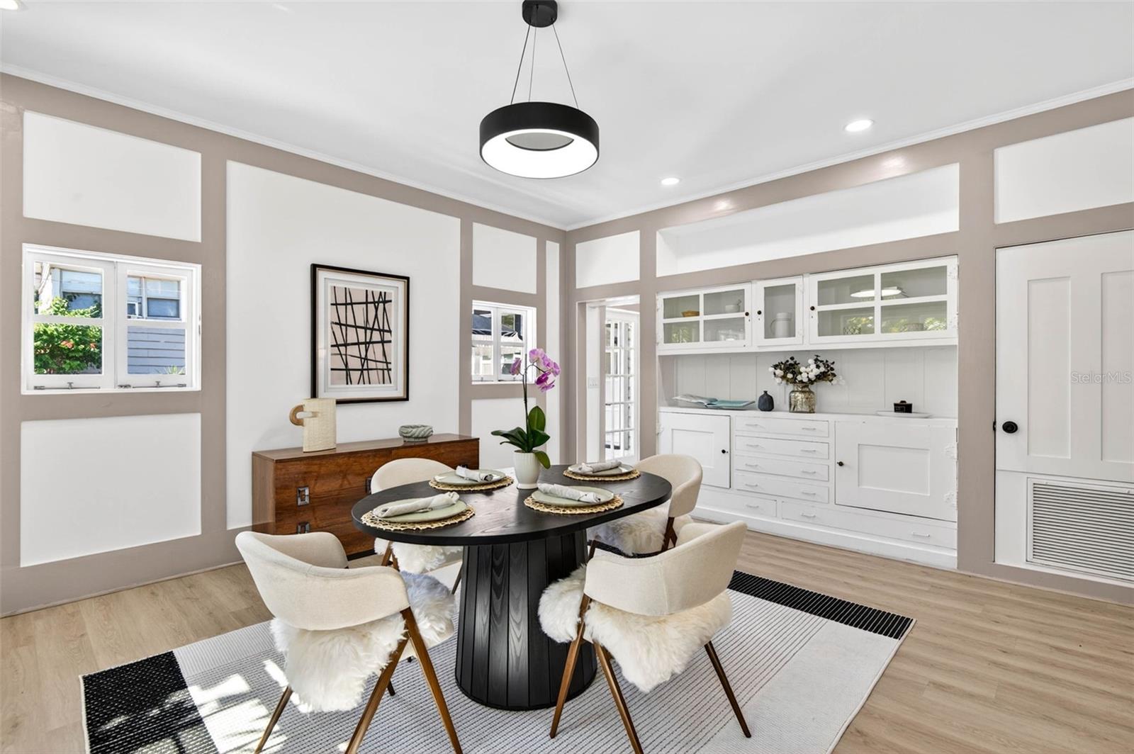 SNELL & HAMLETTS NORTH SHORE ADD - Residential Lease