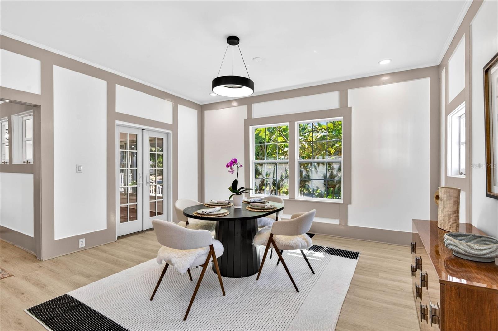 SNELL & HAMLETTS NORTH SHORE ADD - Residential Lease