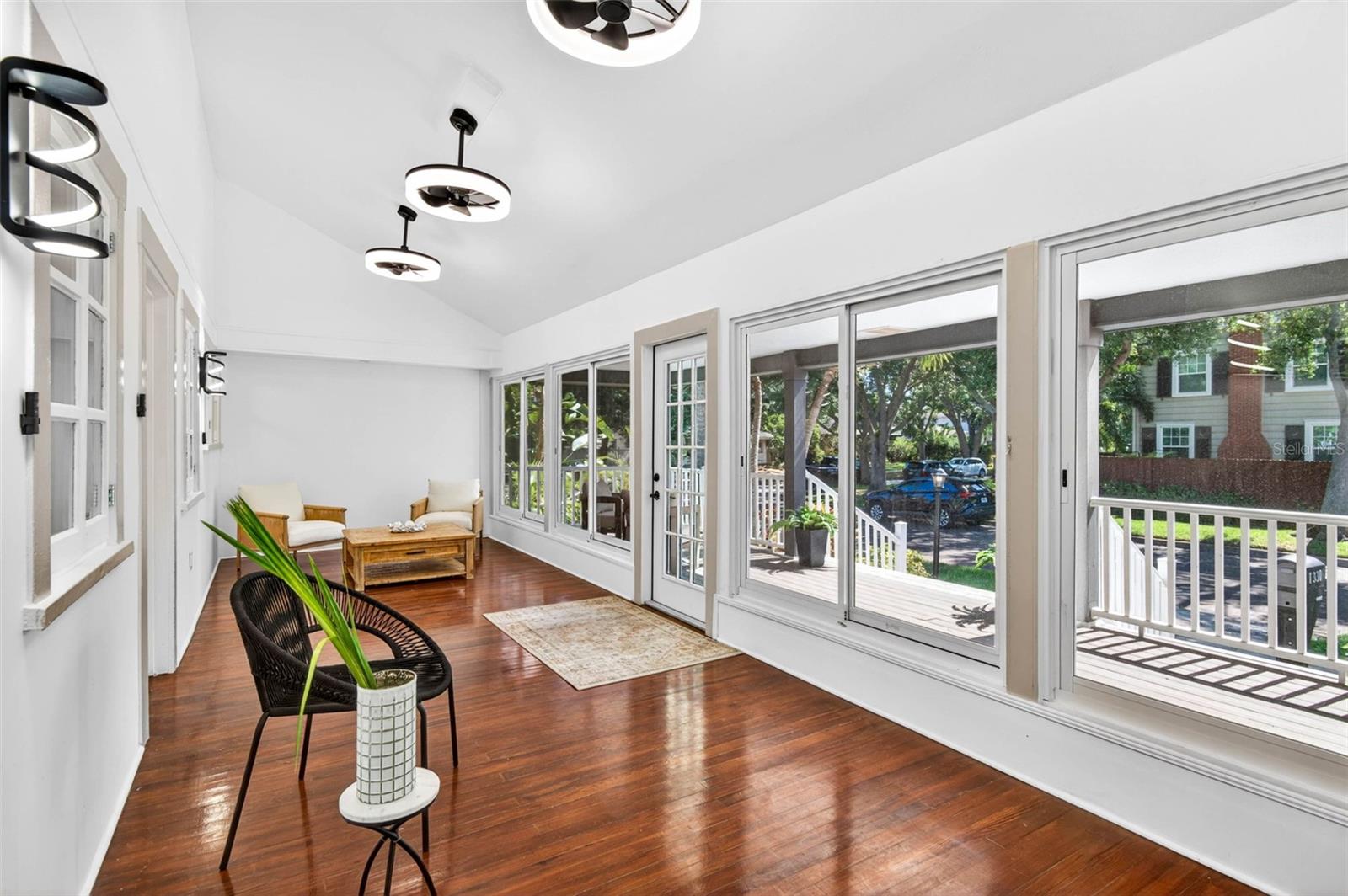 SNELL & HAMLETTS NORTH SHORE ADD - Residential Lease