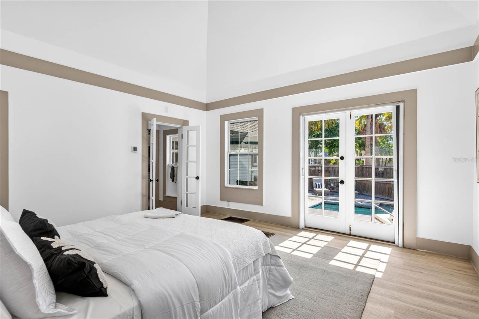 SNELL & HAMLETTS NORTH SHORE ADD - Residential Lease