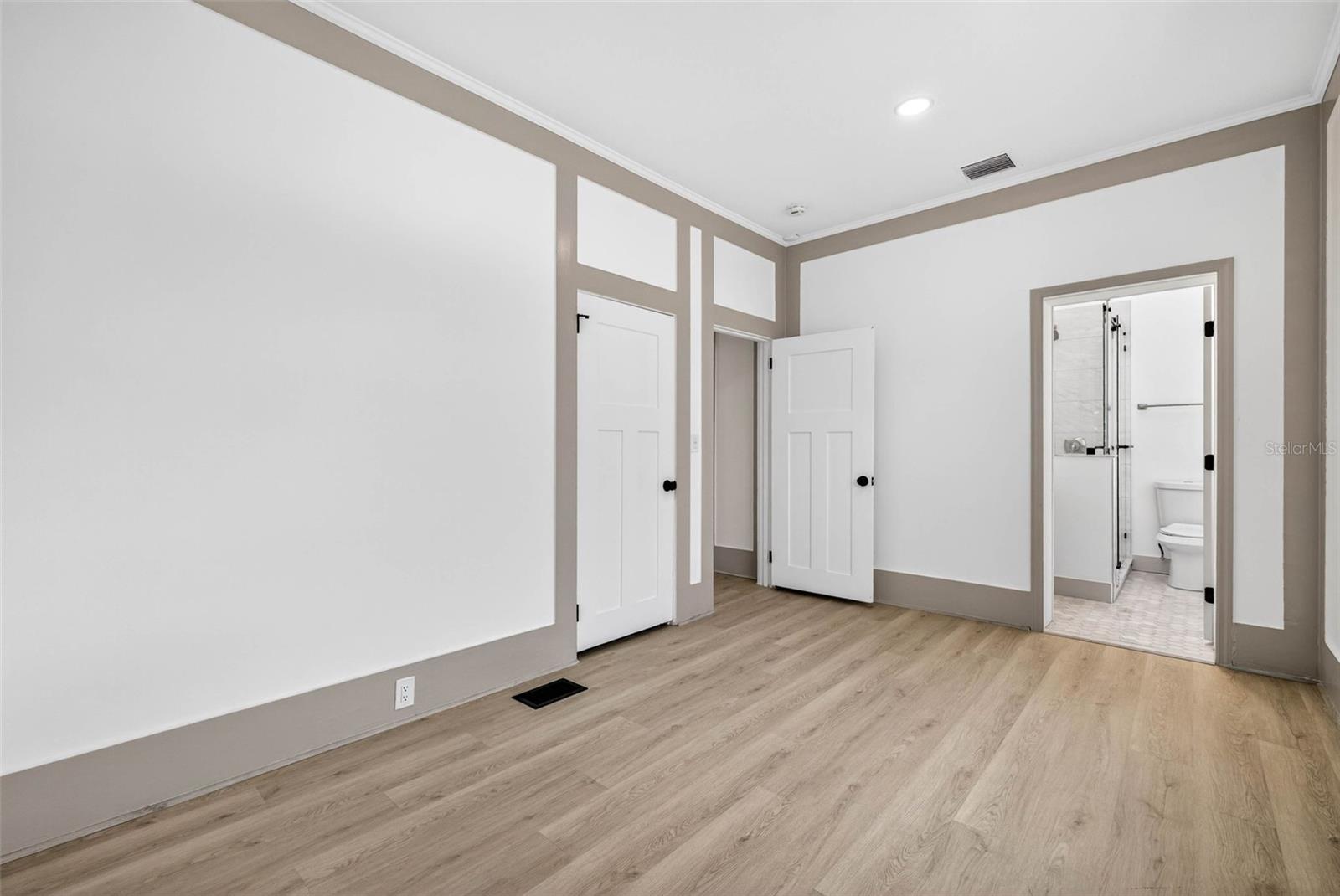 SNELL & HAMLETTS NORTH SHORE ADD - Residential Lease