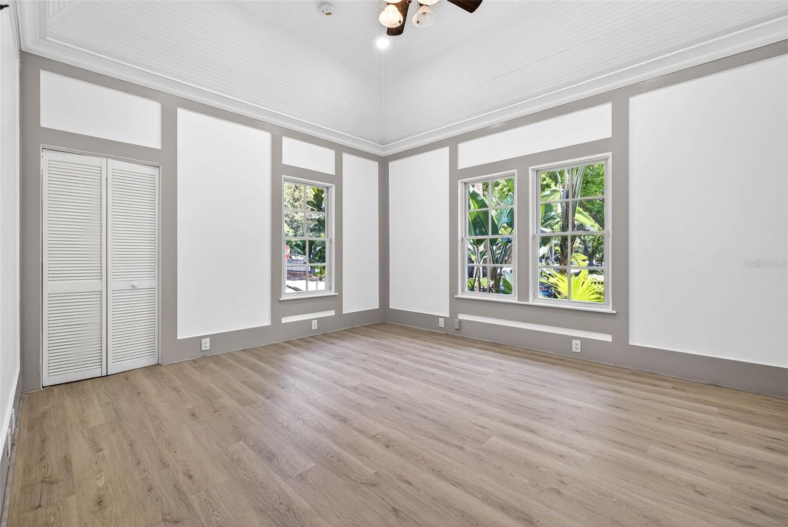 SNELL & HAMLETTS NORTH SHORE ADD - Residential Lease