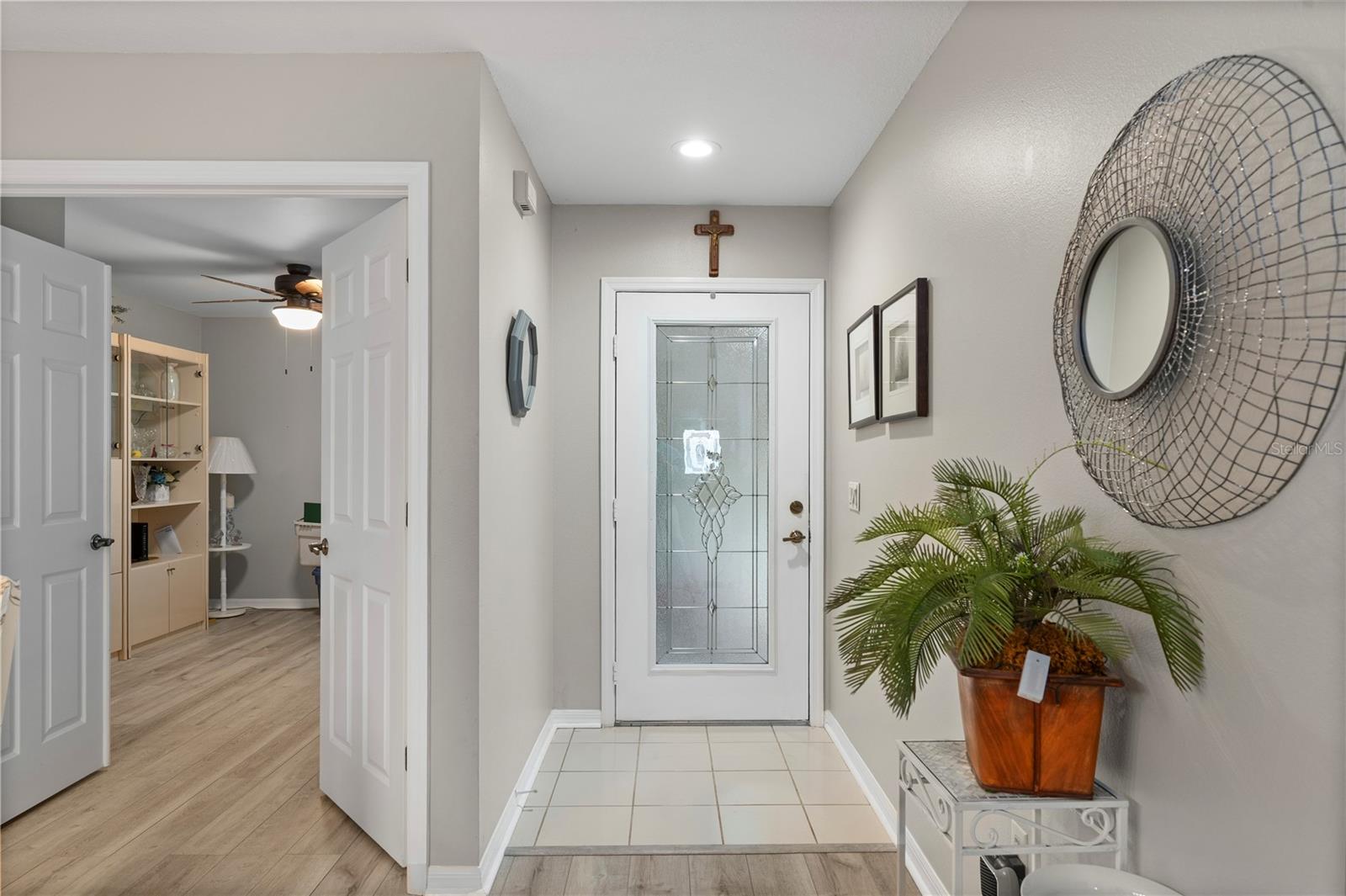 KINGSWAY GOLF VILLAS - Residential