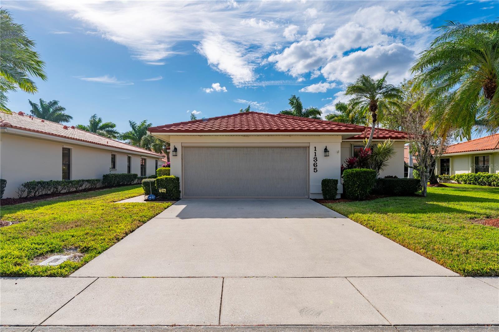 KINGSWAY GOLF VILLAS - Residential