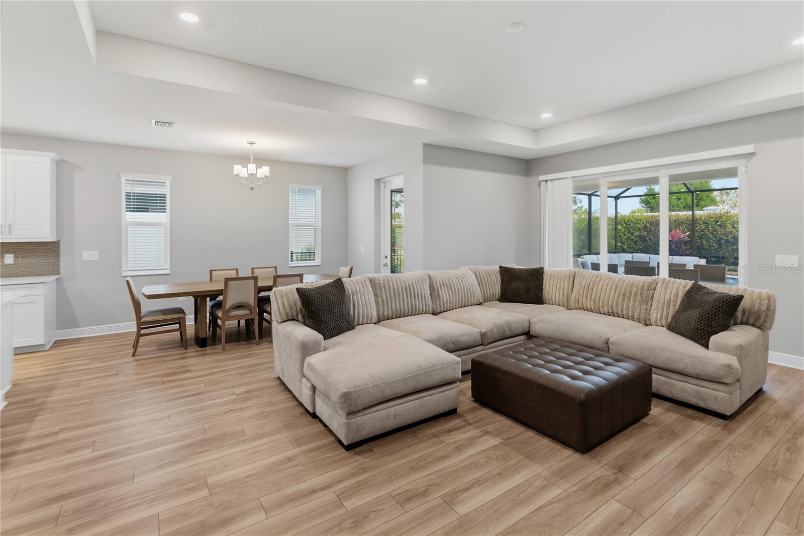 SWEETWATER AT LAKEWOOD RANCH PH I & II - Residential