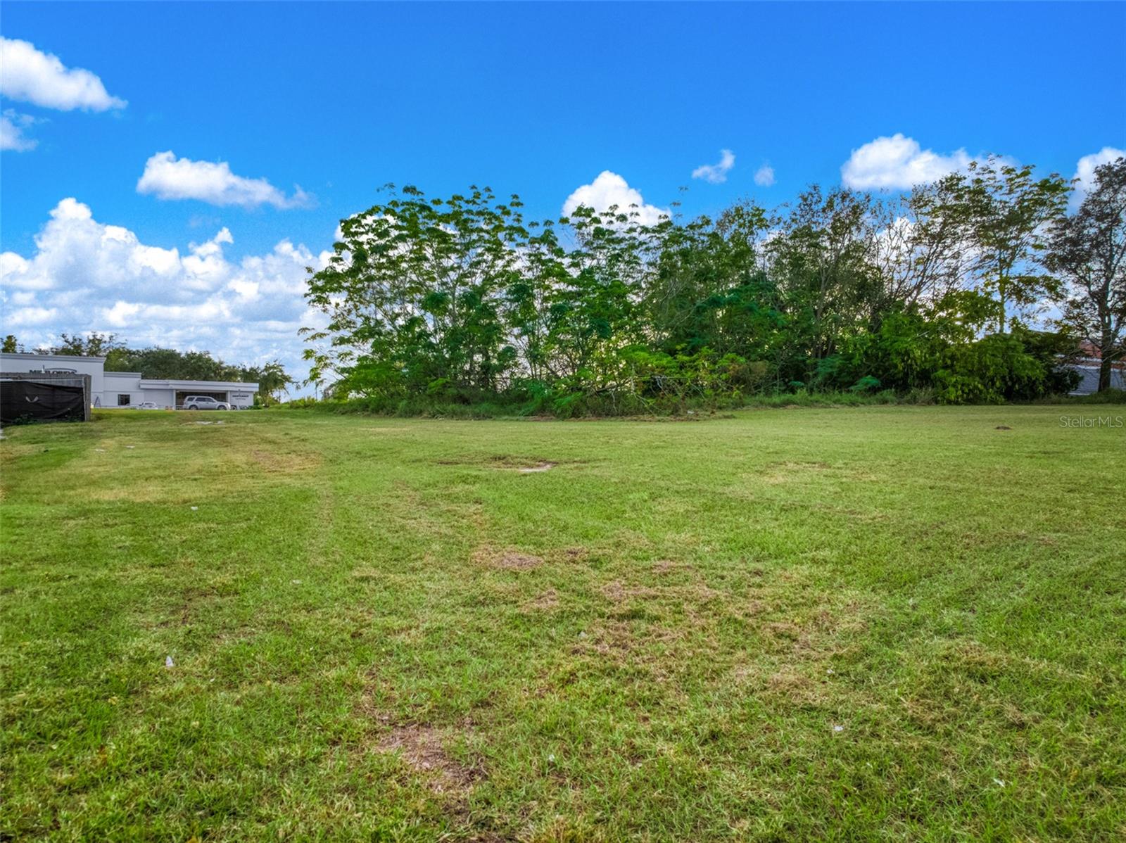 TWIN LAKE PARK - Land
