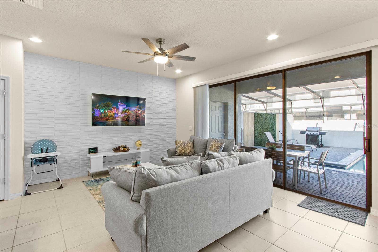 WINDSOR AT WESTSIDE PH 3 - Residential