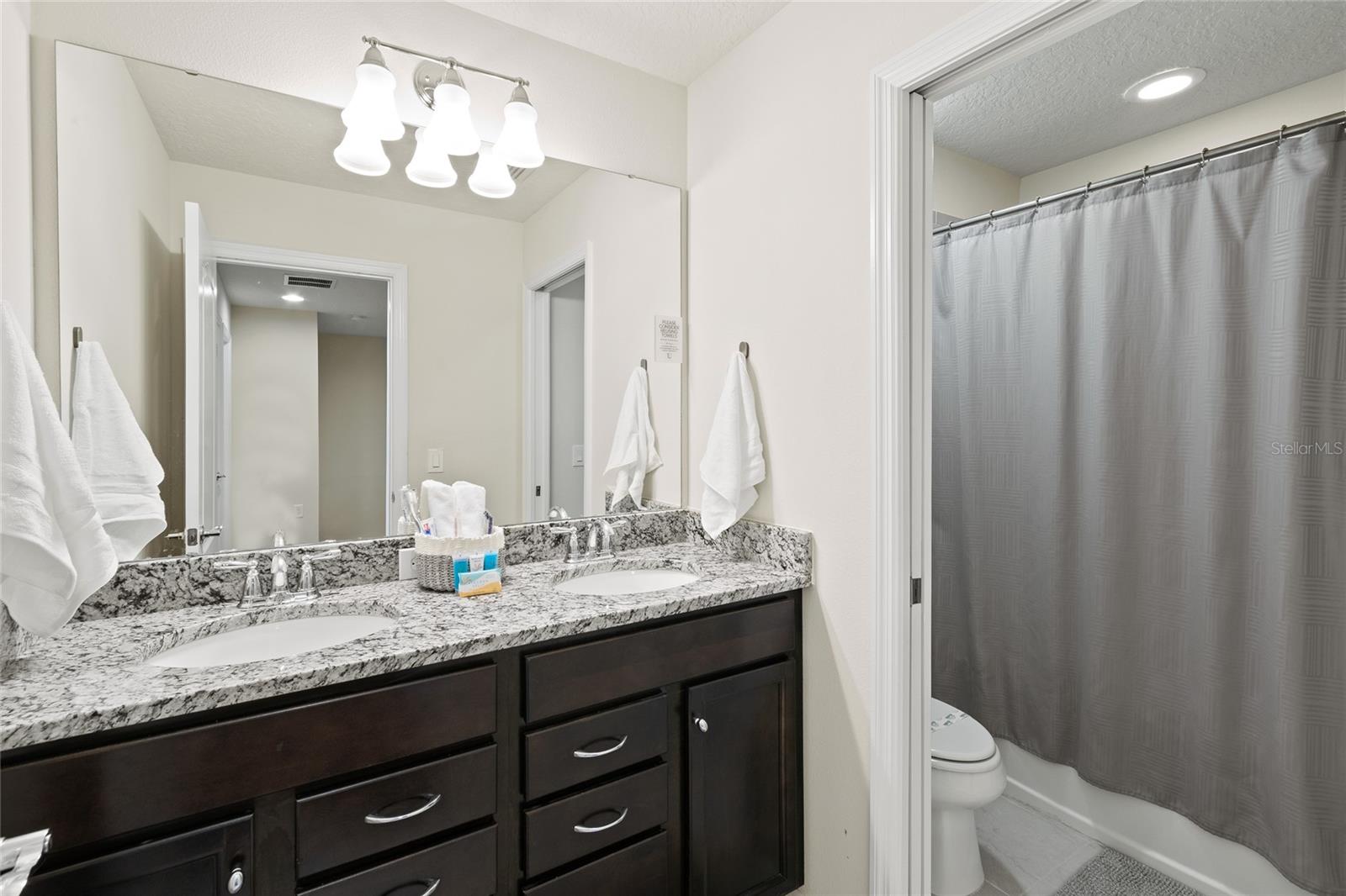 WINDSOR AT WESTSIDE PH 3 - Residential