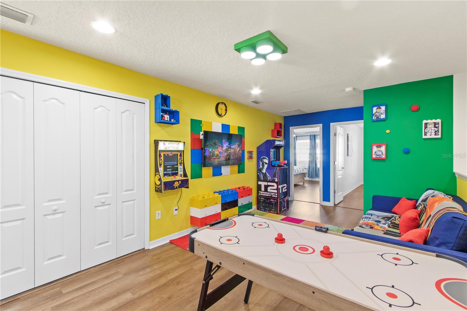 WINDSOR AT WESTSIDE PH 3 - Residential