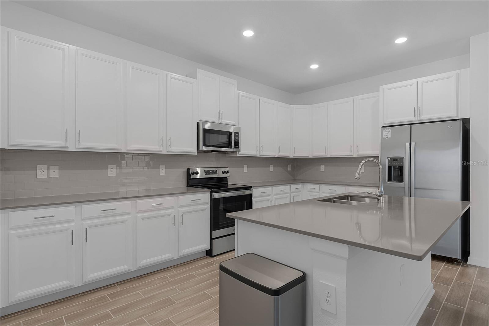 STOREY GROVE PH 4 - Residential