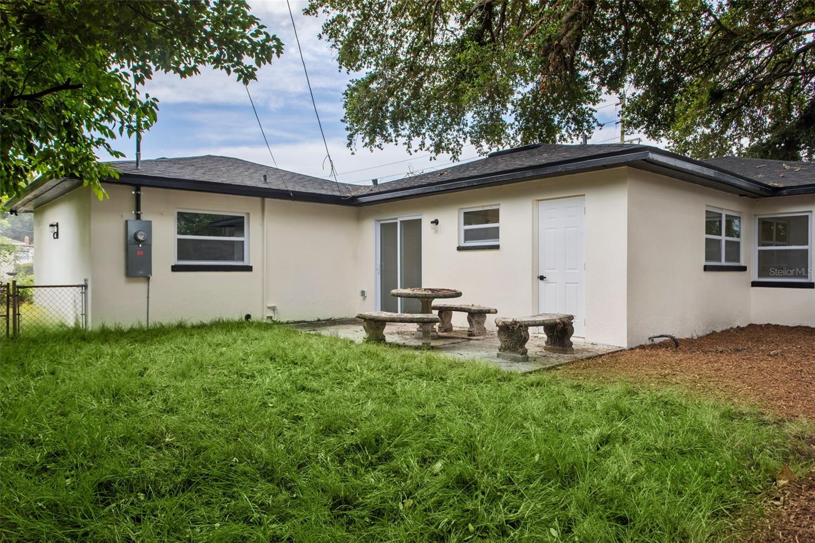 SMITHS REP E A - Residential