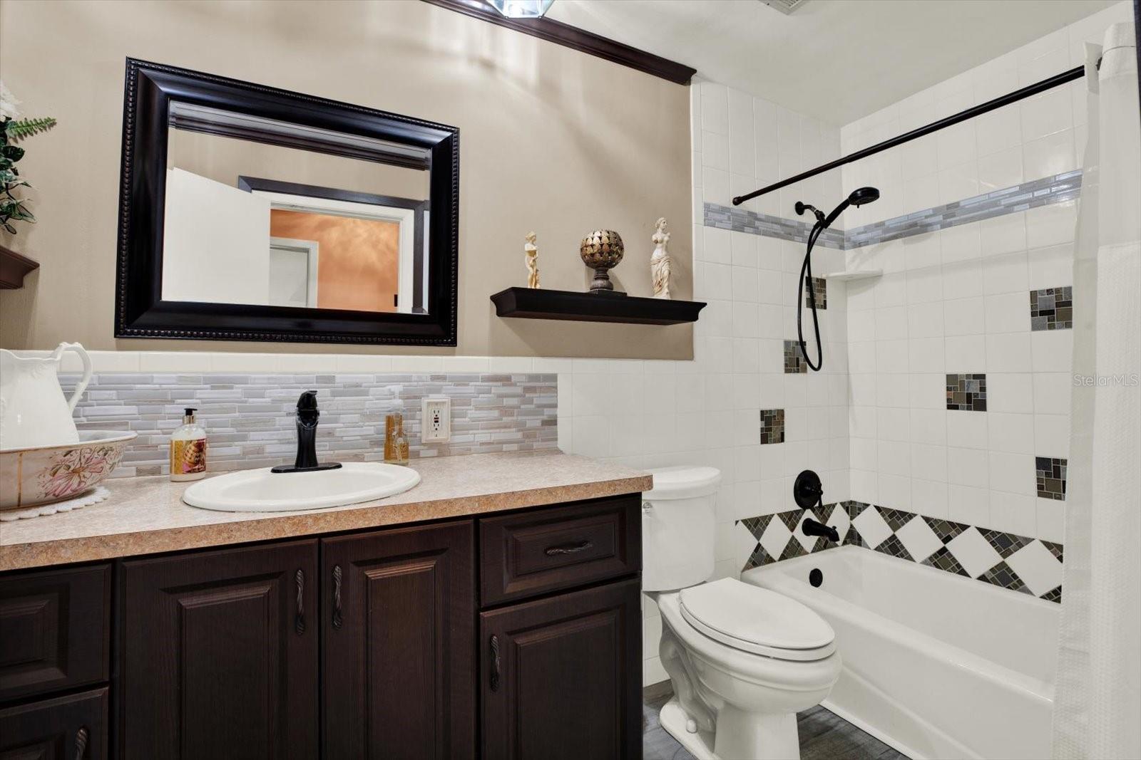 PINELLAS GROVES - Residential
