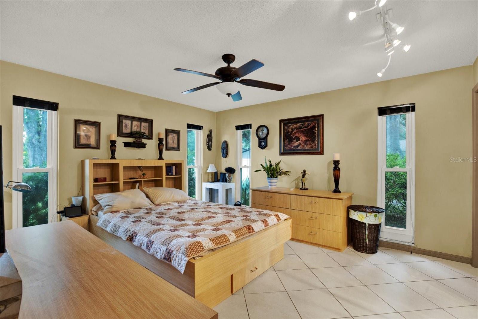 PINELLAS GROVES - Residential