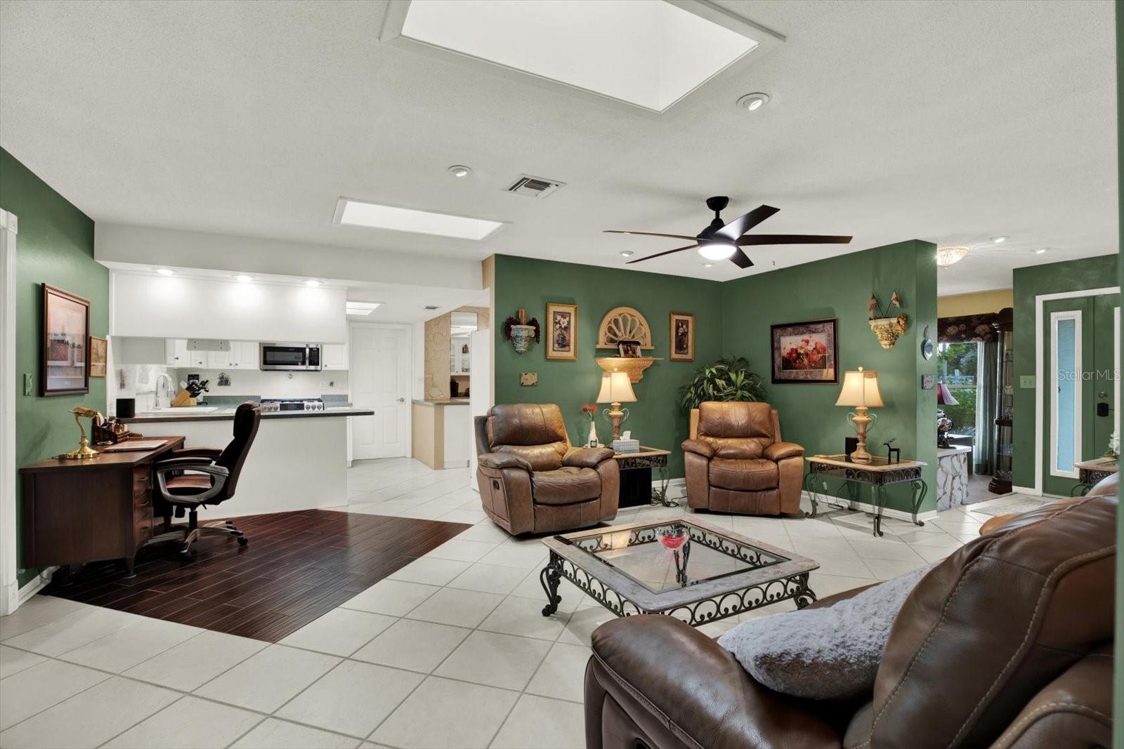 PINELLAS GROVES - Residential