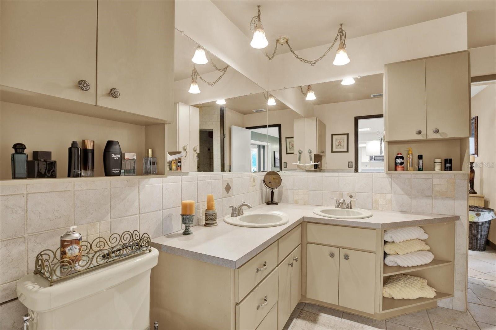 PINELLAS GROVES - Residential