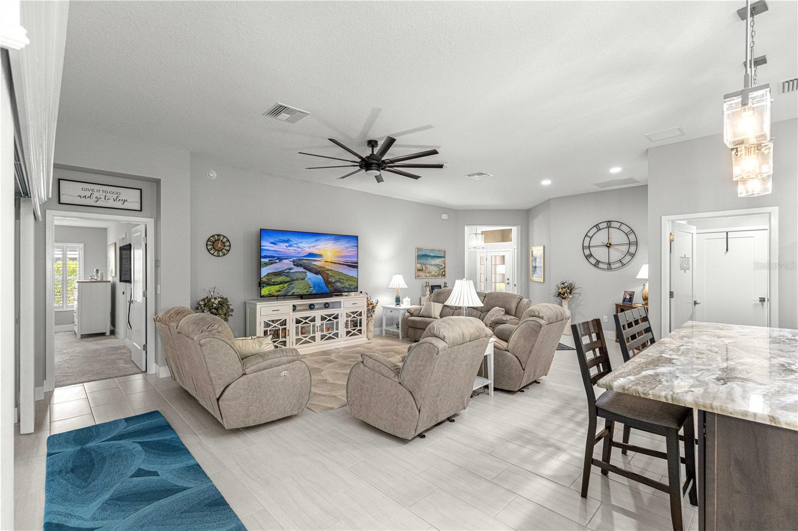 VILLAGES/SOUTHERN OAKS UN #47 - Residential