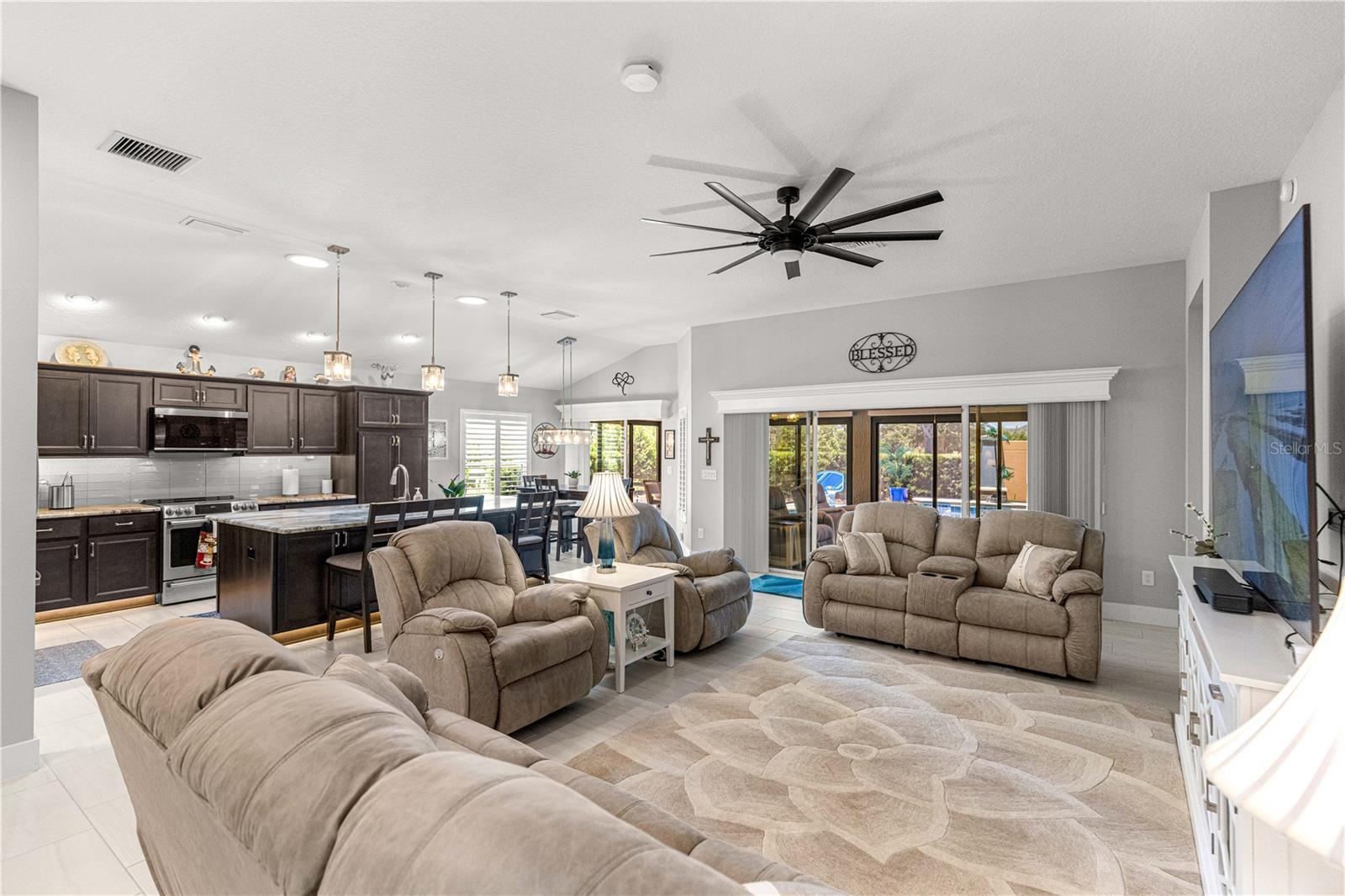 VILLAGES/SOUTHERN OAKS UN #47 - Residential