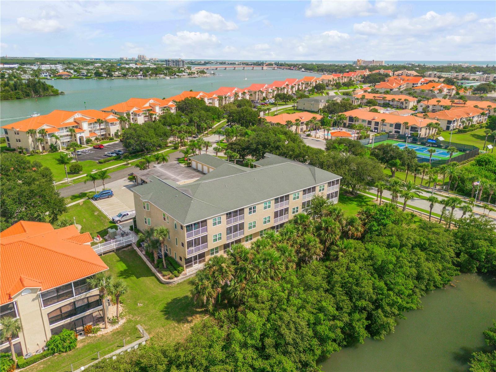BOUCHELLE ISLAND - Residential