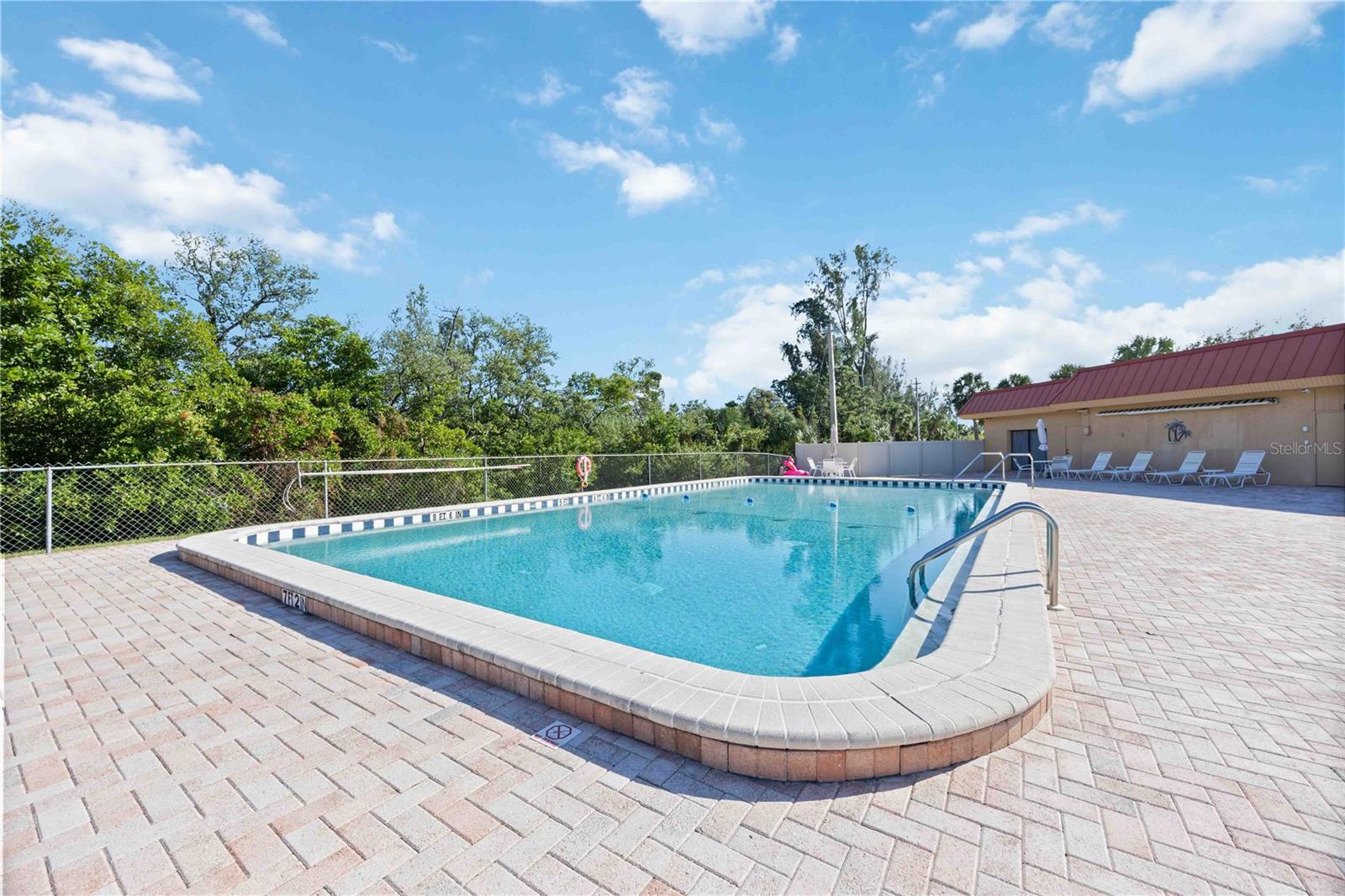 PALMA SOLA HARBOUR SEC 1 - Residential